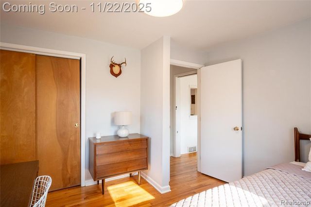 1217 Mayfield Drive, Royal Oak, MI 48067