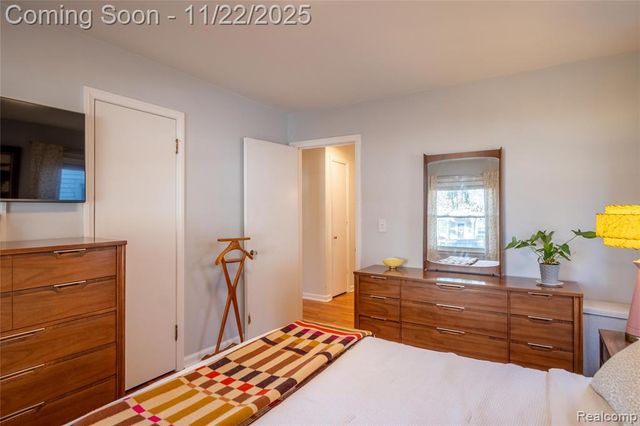 1217 Mayfield Drive, Royal Oak, MI 48067