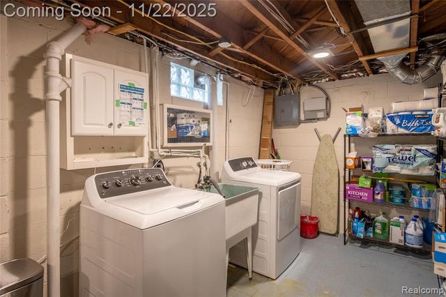 1217 Mayfield Drive, Royal Oak, MI 48067