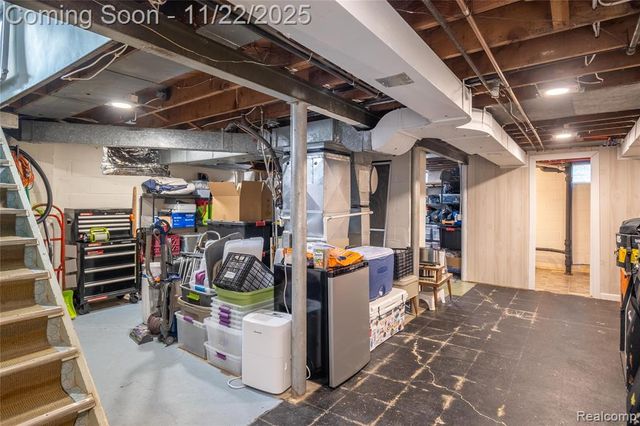 1217 Mayfield Drive, Royal Oak, MI 48067