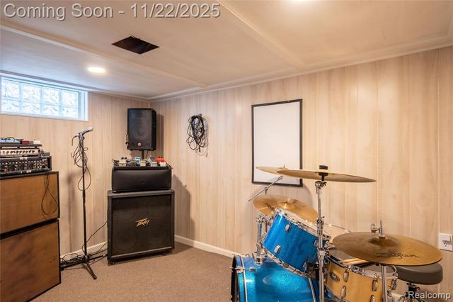 1217 Mayfield Drive, Royal Oak, MI 48067