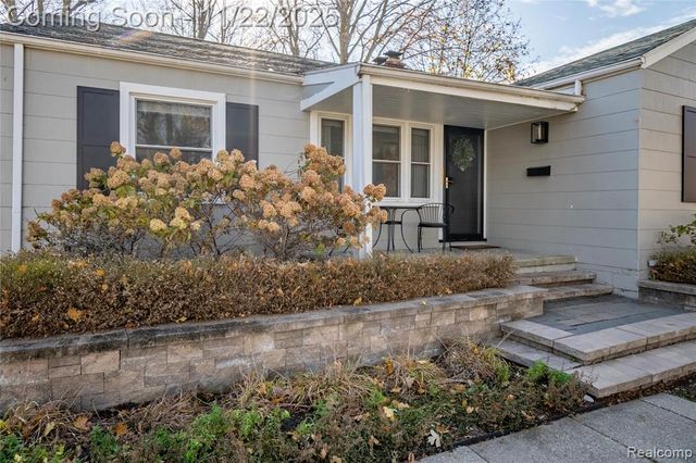 1217 Mayfield Drive, Royal Oak, MI 48067