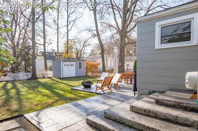 1217 Mayfield Drive, Royal Oak, MI 48067