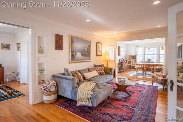 1217 Mayfield Drive, Royal Oak, MI 48067