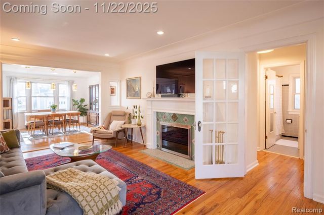 1217 Mayfield Drive, Royal Oak, MI 48067