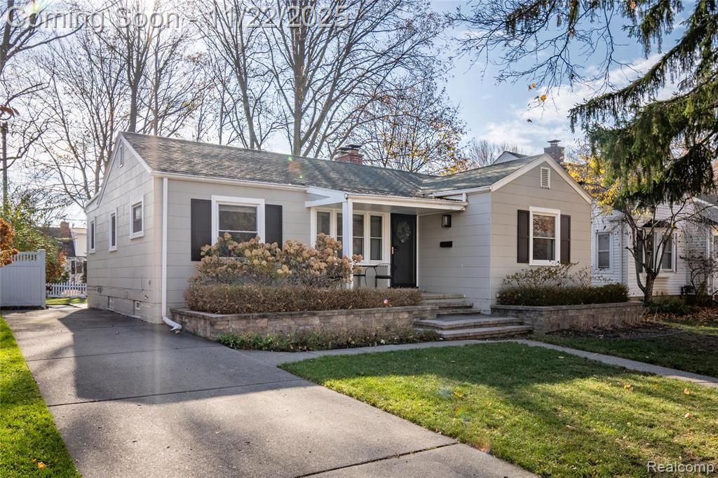 1217 Mayfield Drive, Royal Oak, MI 48067