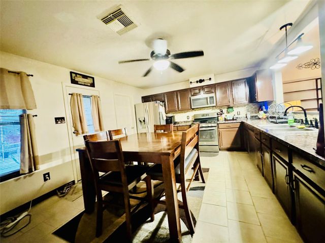 19342 Otter Trail Court, Katy, TX 77449