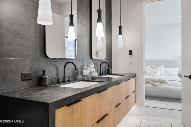 2127 E Adventure Court, Kamas, UT 84036