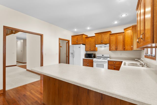 406 E Knights Road, Sandwich, IL 60548