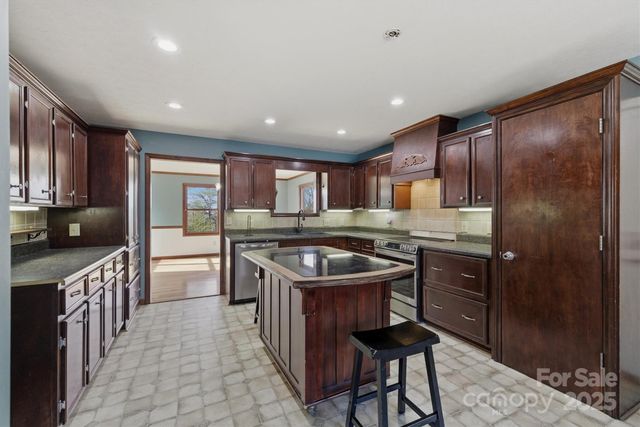 5341 Reese Store Avenue, Morganton, NC 28655