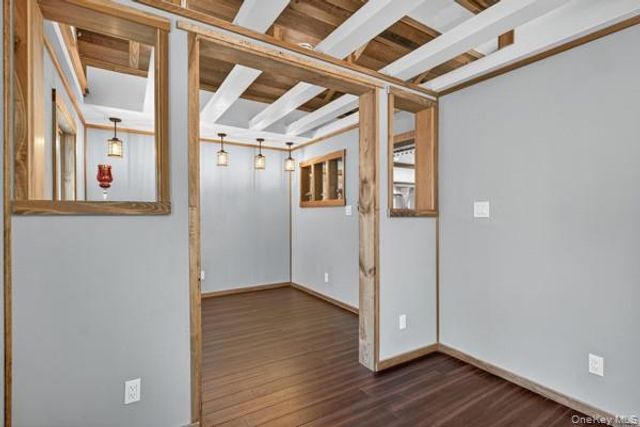 6 Deer Trail N, Greenwood Lake, NY 10925