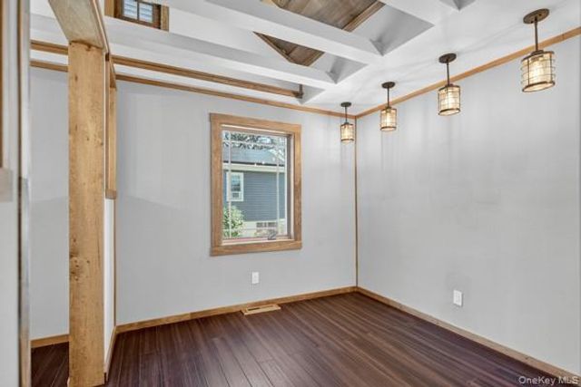 6 Deer Trail N, Greenwood Lake, NY 10925