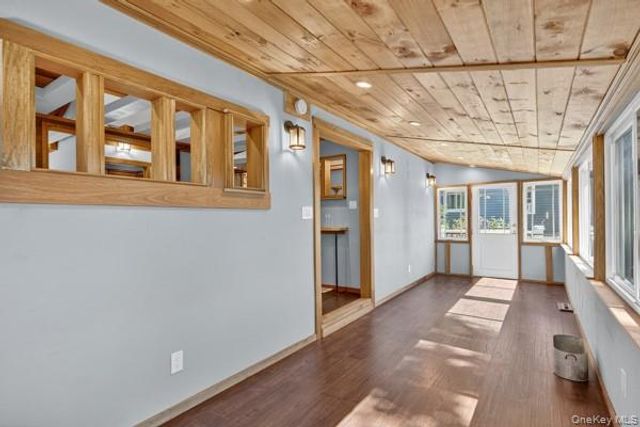 6 Deer Trail N, Greenwood Lake, NY 10925