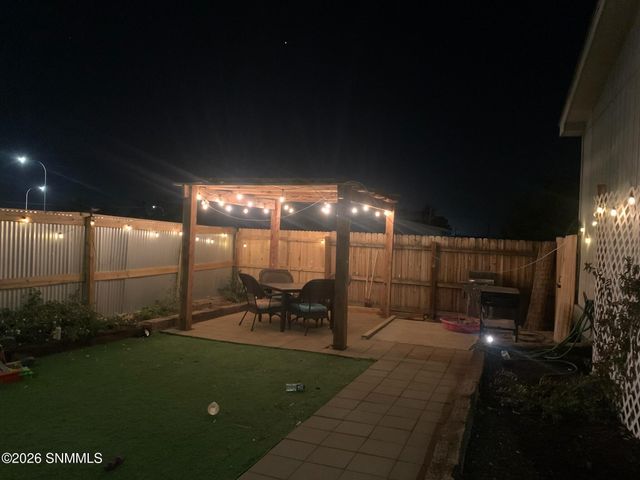 1106 N Tornillo Street, Las Cruces, NM 88001