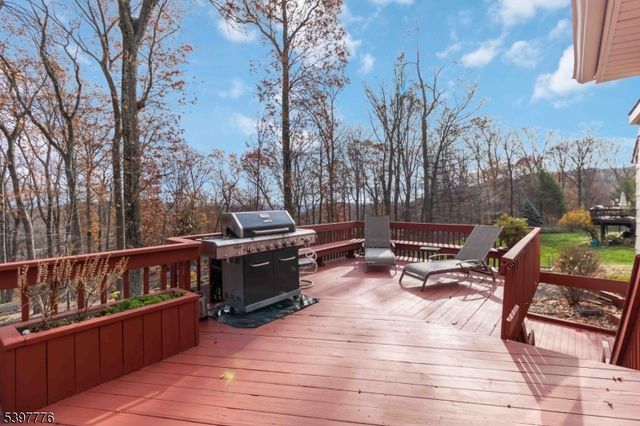 7 Drake Ct, Randolph Twp., NJ 07869