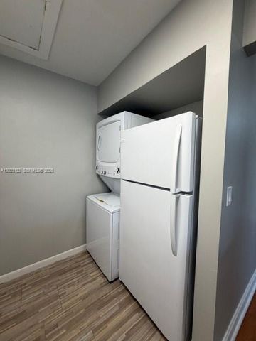 2570 W 67th Pl 21-2, Hialeah, FL 33016