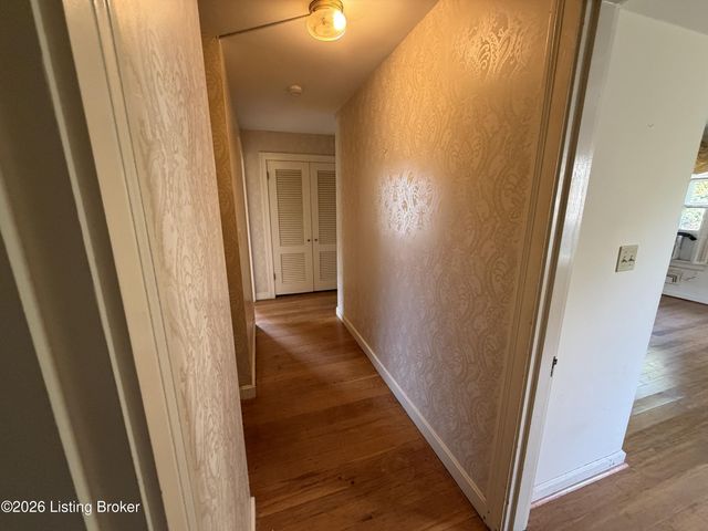 4101 Brownsboro Rd, Louisville, KY 40207