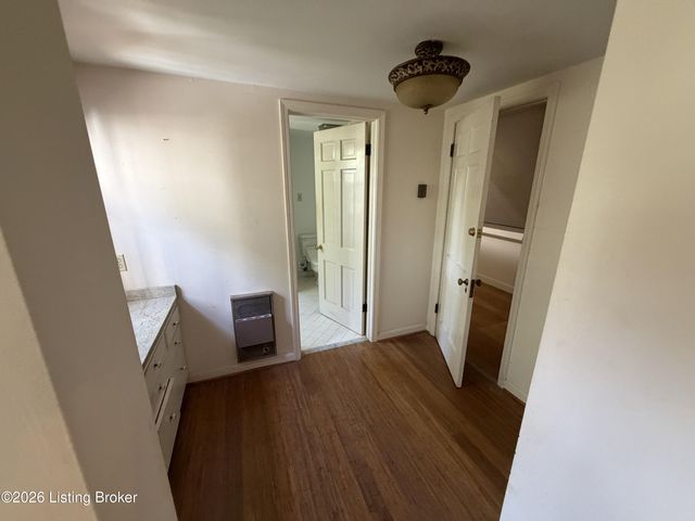 4101 Brownsboro Rd, Louisville, KY 40207