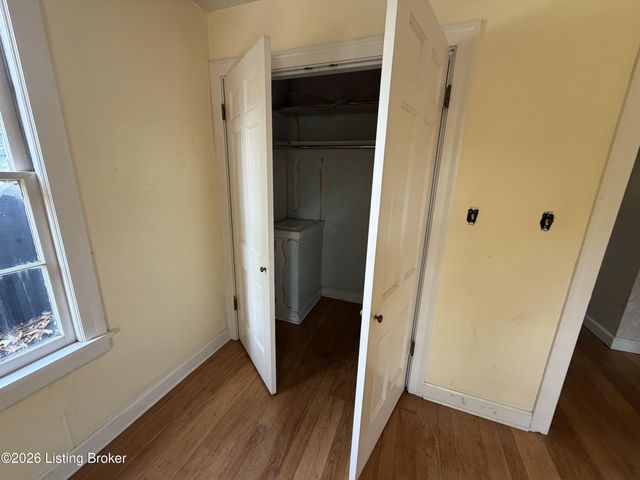4101 Brownsboro Rd, Louisville, KY 40207