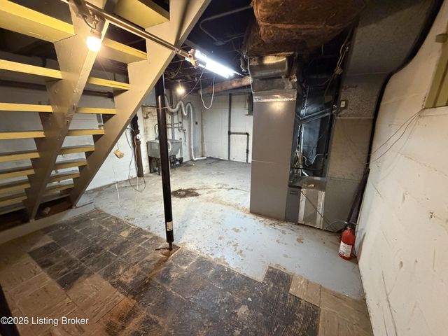 4101 Brownsboro Rd, Louisville, KY 40207
