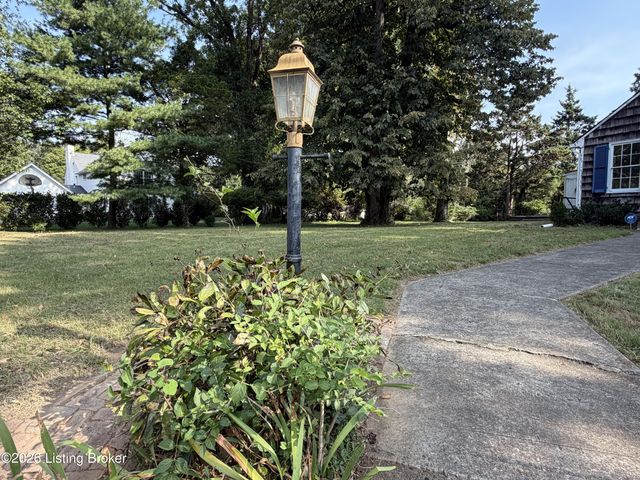 4101 Brownsboro Rd, Louisville, KY 40207