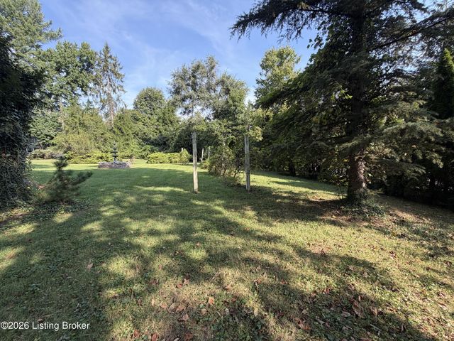 4101 Brownsboro Rd, Louisville, KY 40207