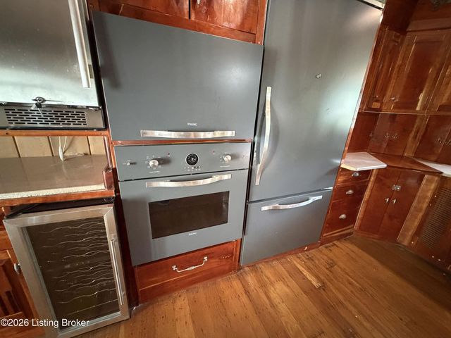 4101 Brownsboro Rd, Louisville, KY 40207