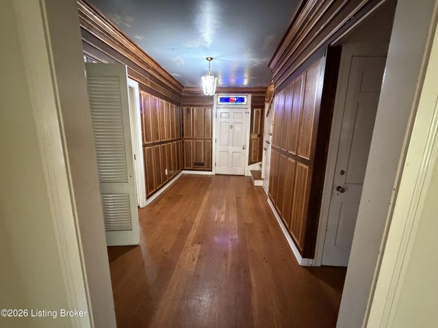 4101 Brownsboro Rd, Louisville, KY 40207