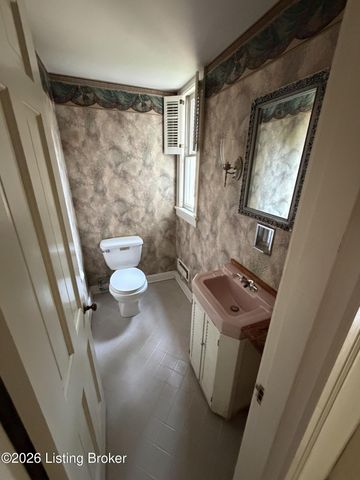 4101 Brownsboro Rd, Louisville, KY 40207