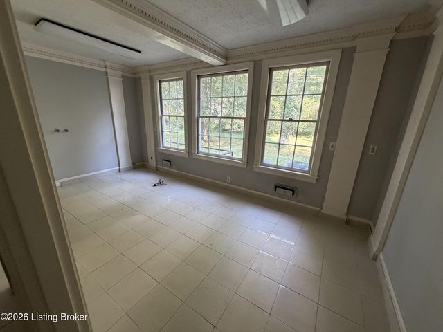 4101 Brownsboro Rd, Louisville, KY 40207
