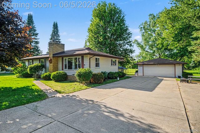 1198 W Rowland Street, Mundy Township, MI 48507
