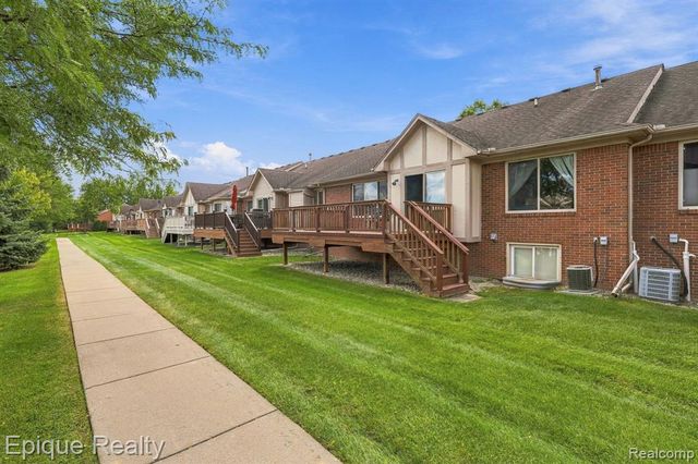 28181 Cottonwood Court 31, Chesterfield, MI 48047