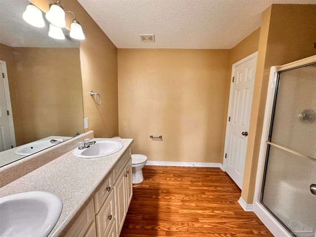 4856 Genevive Ct, Pensacola, FL 32526