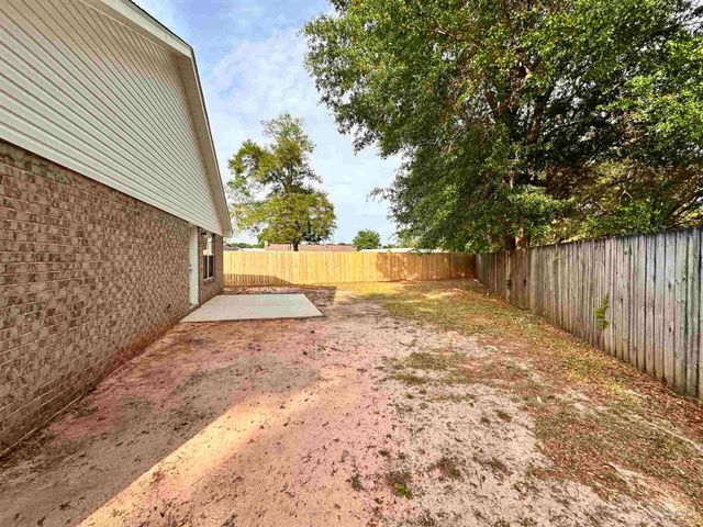 4856 Genevive Ct, Pensacola, FL 32526