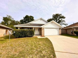 4856 Genevive Ct, Pensacola, FL 32526