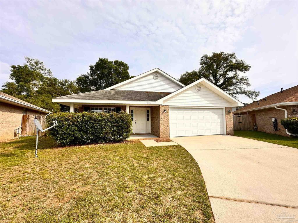 4856 Genevive Ct, Pensacola, FL 32526