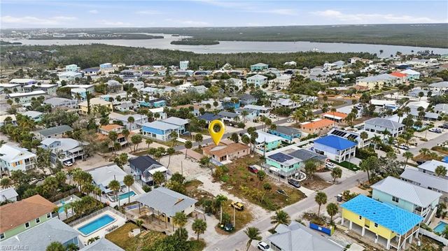 136 Madison CT, Fort Myers Beach, FL 33931