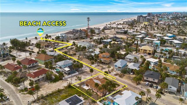 136 Madison CT, Fort Myers Beach, FL 33931