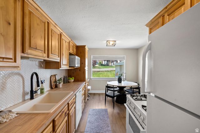 3960 EVELYN RD, South Ogden, UT 84403