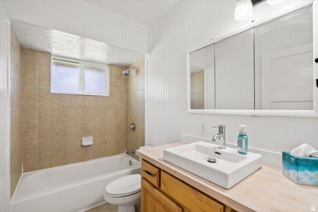 3960 EVELYN RD, South Ogden, UT 84403