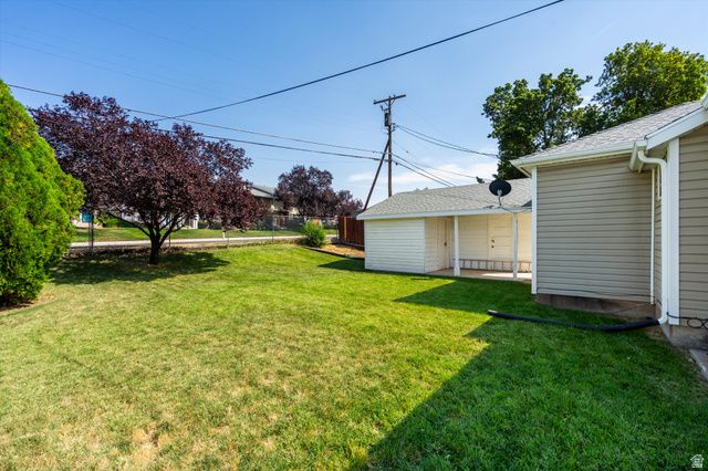 3960 EVELYN RD, South Ogden, UT 84403
