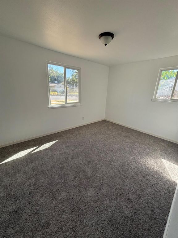 Image 14 of property listing at 4431 N Augusta Street, Fresno, CA 93726