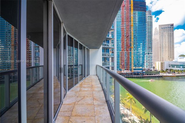 465 Brickell Ave 917, Miami, FL 33131