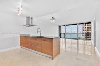 465 Brickell Ave 917, Miami, FL 33131