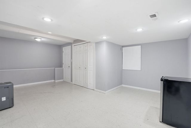 1745 N Frolic Avenue, Waukegan, IL 60085