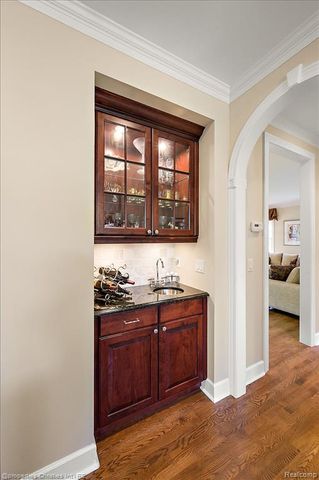 937 Mitchell Court, Bloomfield Hills, MI 48304