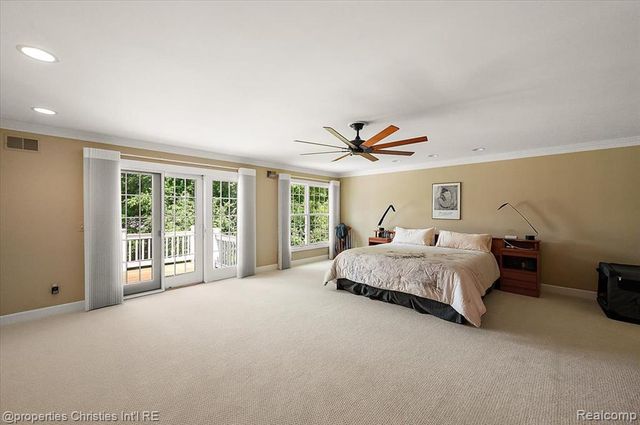 937 Mitchell Court, Bloomfield Hills, MI 48304