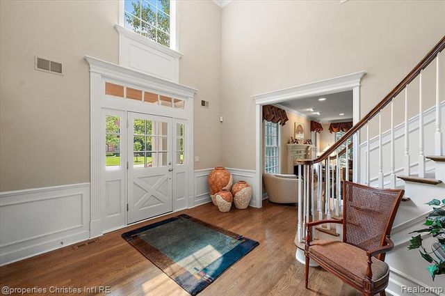 937 Mitchell Court, Bloomfield Hills, MI 48304