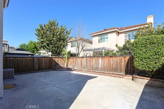 10780 Elm Circle, Stanton, CA 90680