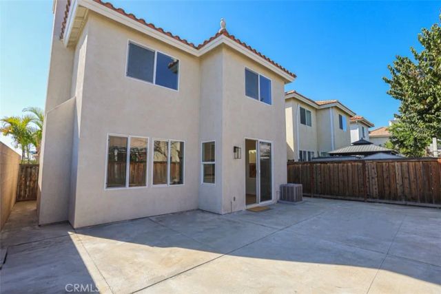 10780 Elm Circle, Stanton, CA 90680